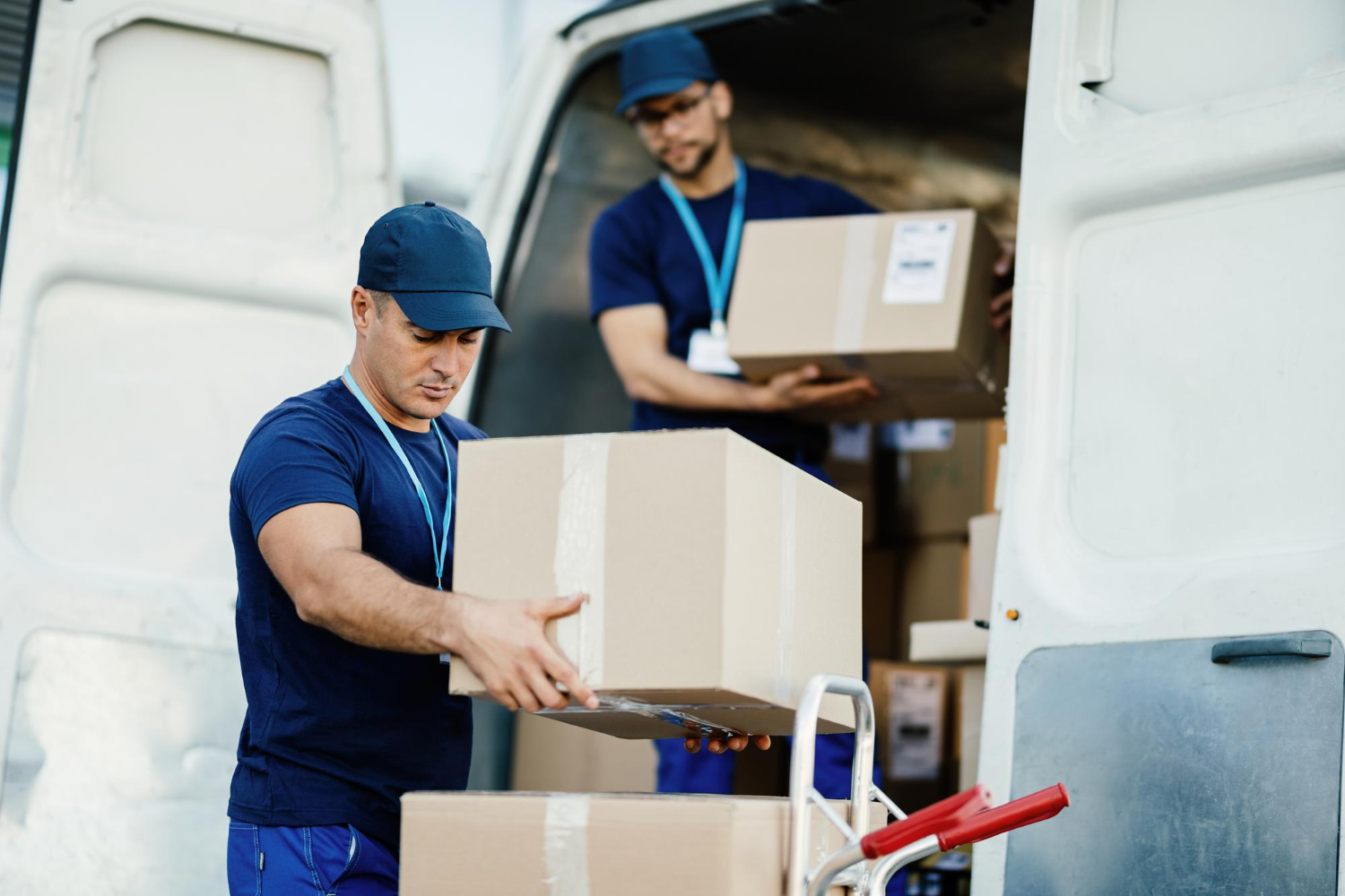 Affordable Packers & Movers in Dubai – Safe & Fast Moving